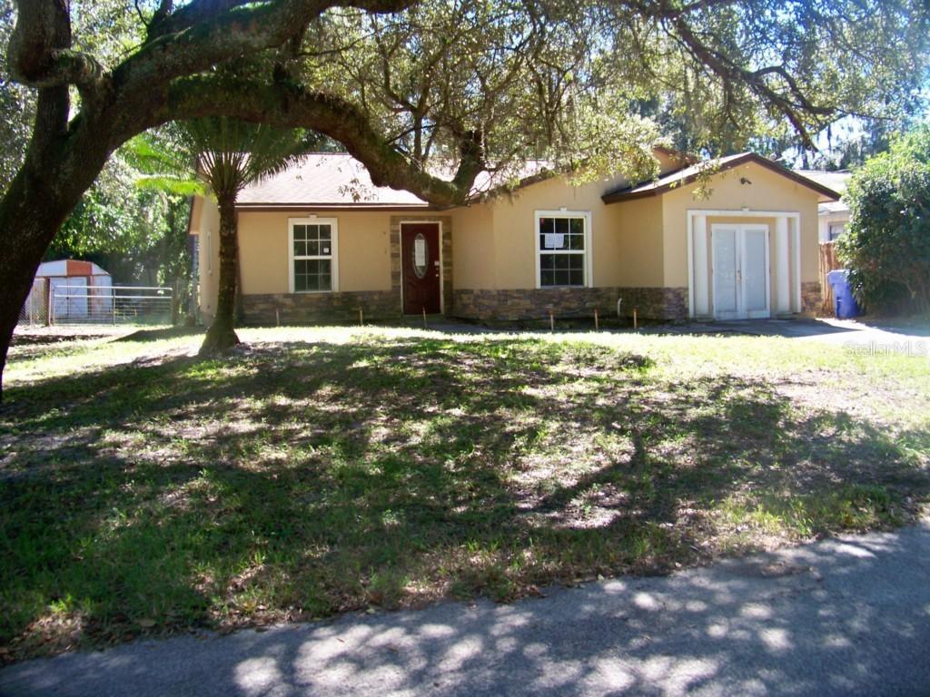 8 Wood St., Oviedo, FL 32765
