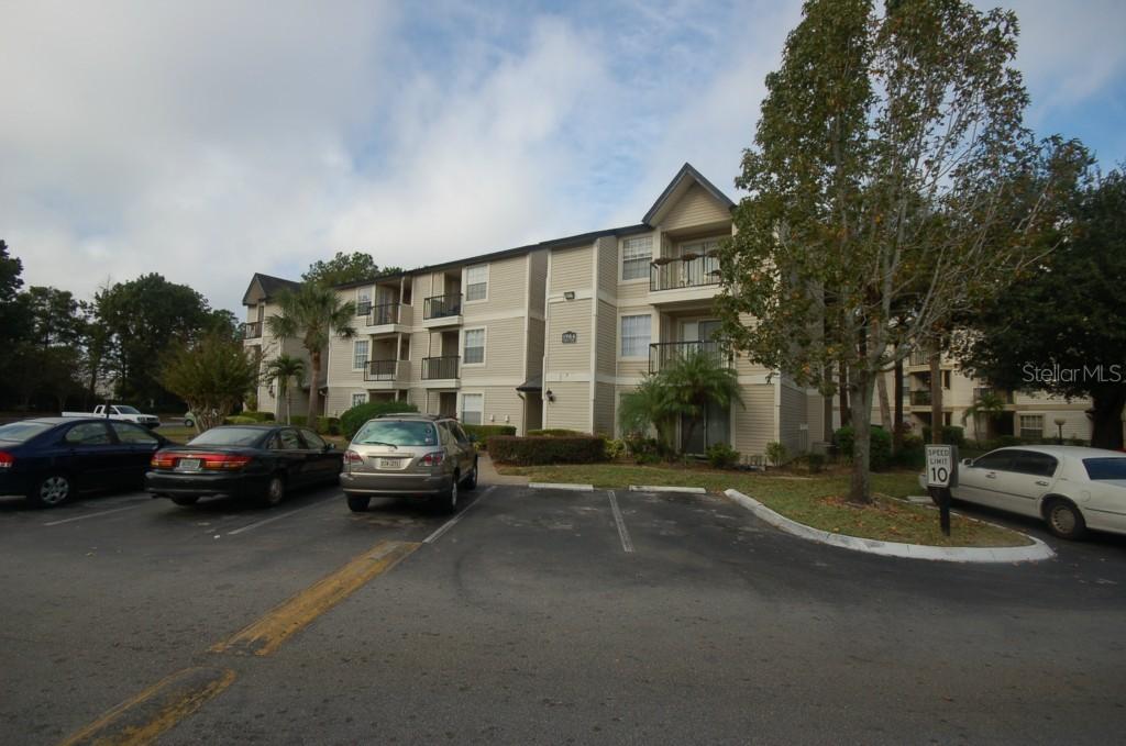 1964 Lake Atriums Cir. #155, Orlando, FL 32839