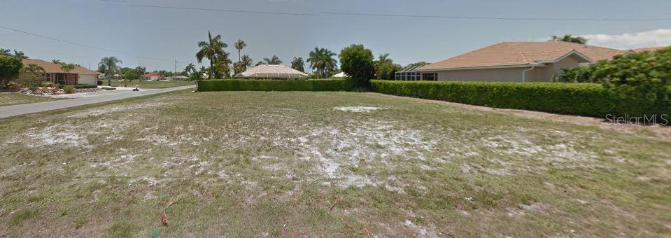 380 Yarmouth St., Marco Island, FL 34145