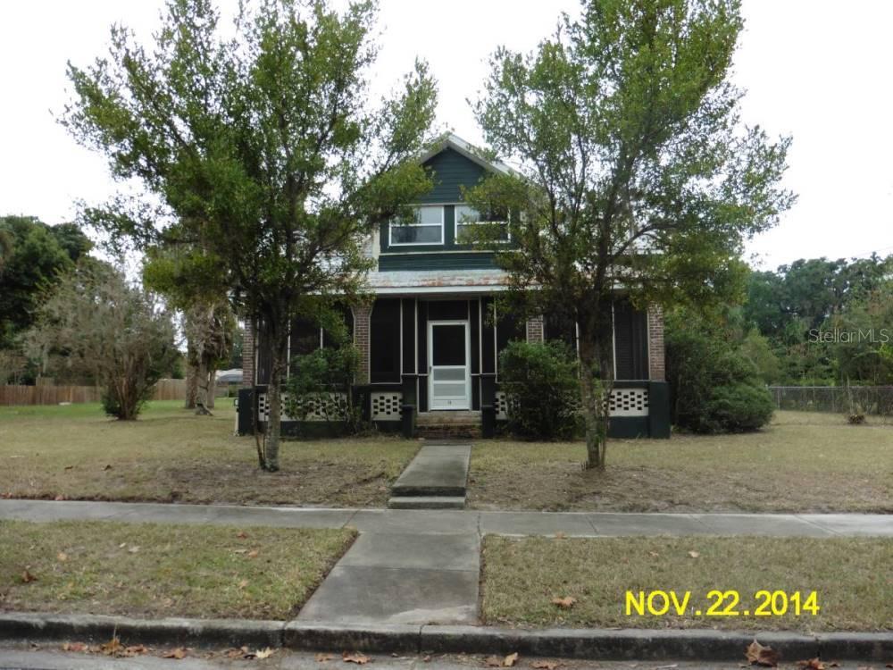 58 Rose St., Umatilla, FL 32784