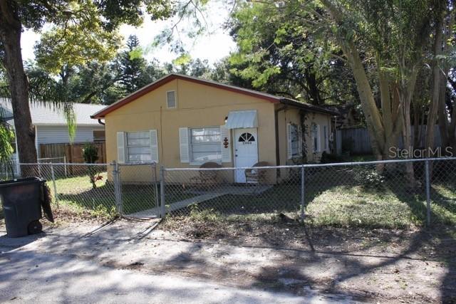 2300 E Crystal Lake Ave., Orlando, FL 32806