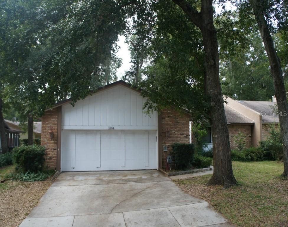 1074 Old South Ln., Apopka, FL 32712
