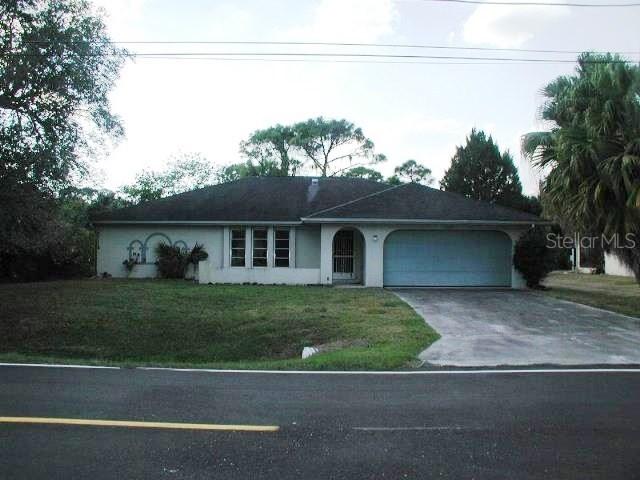 1425 Kensington St., Port Charlotte, FL 33952