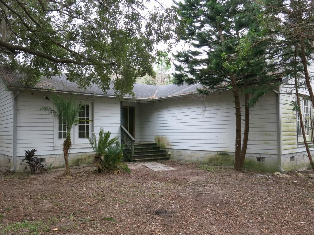 2760 Withlacoochee Point, Geneva, FL 32732