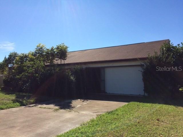 884 Picasso Ave., Deltona, FL 32725