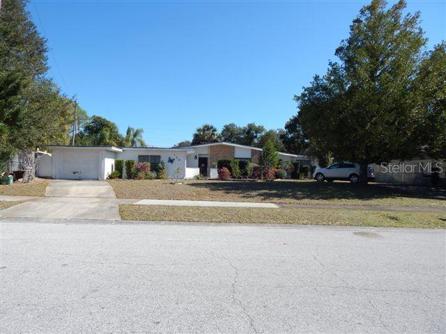 103 Parkview Dr., Sanford, FL 32773