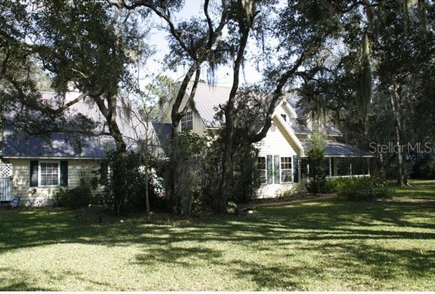 864 Snow Queen Dr., Chuluota, FL 32766