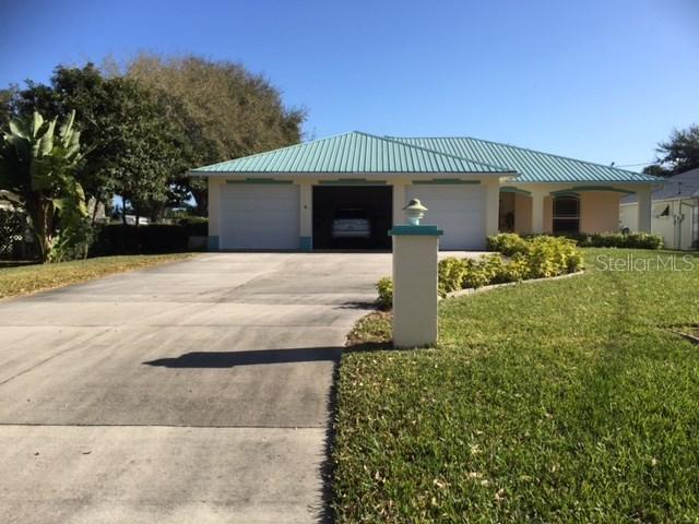 239 Randle Ave., Oak Hill, FL 32759