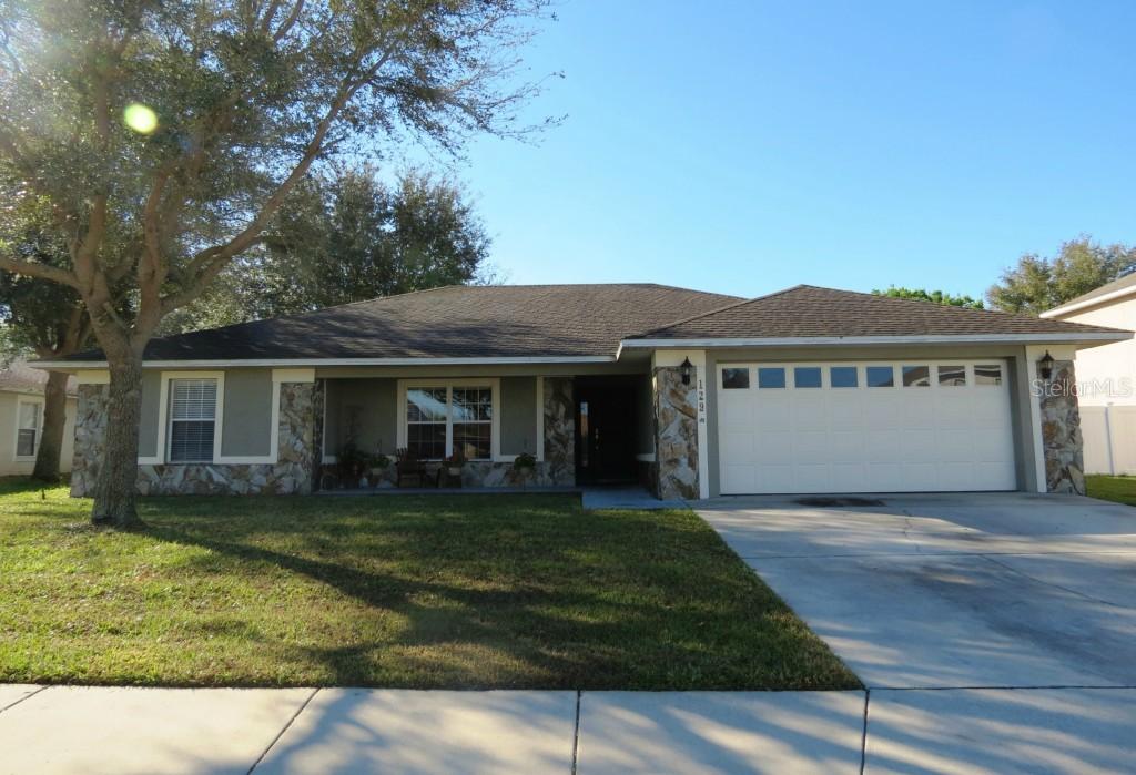 129 Evergreen Dr., Auburndale, FL 33823