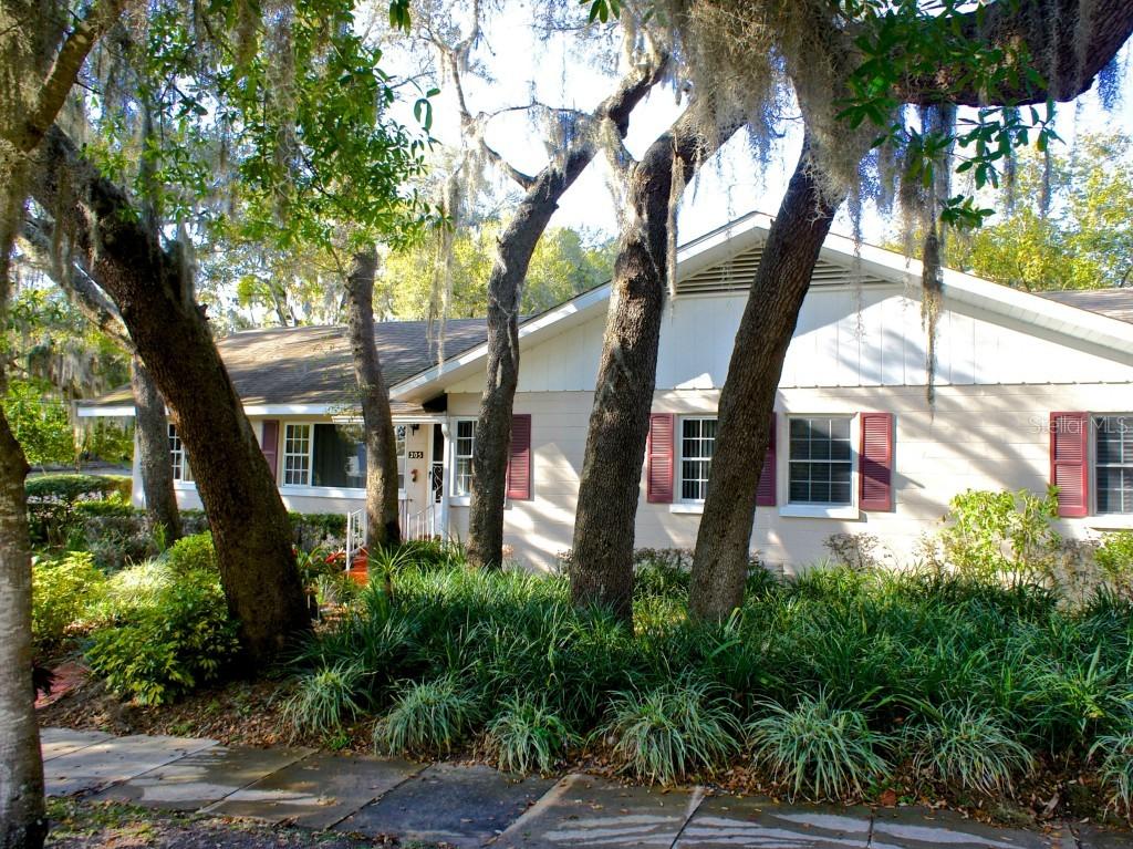 205 E 7th Ave., Mount Dora, FL 32757