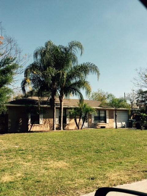 203 Bluefield Ave., Deltona, FL 32738