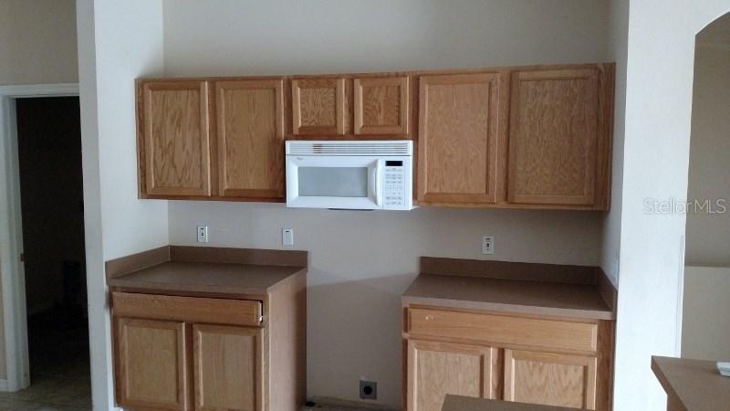 2112 Puerto Rico Dr., Deltona, FL 32738