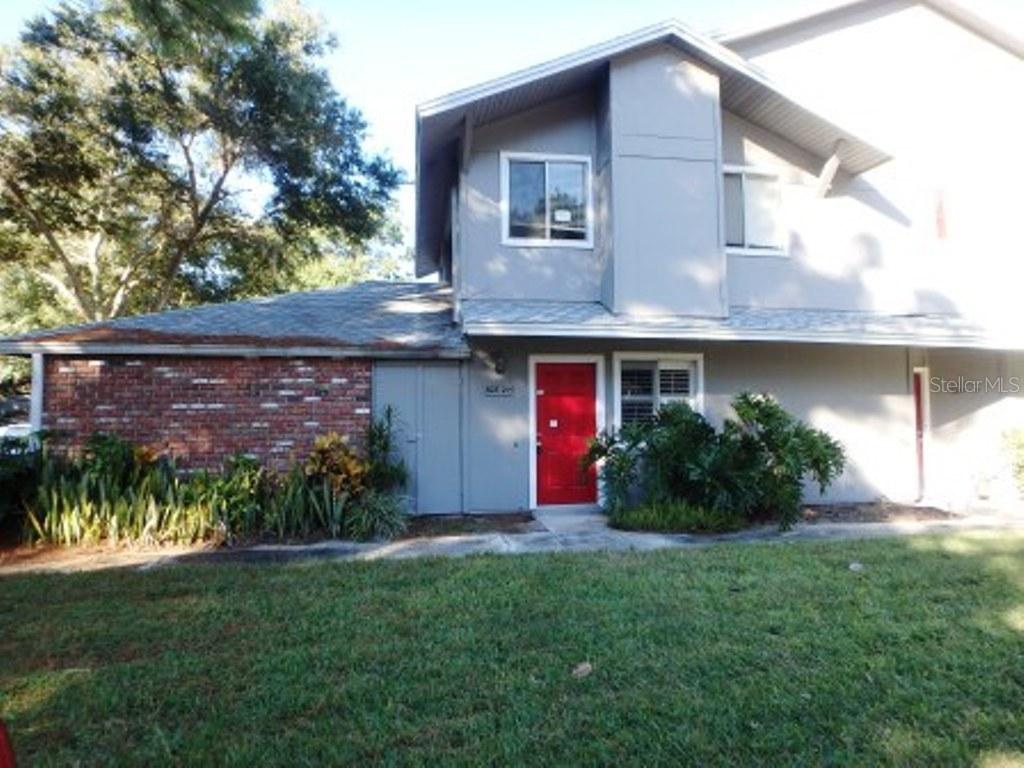 605 Chestnut Oak Cir. #215, Altamonte Springs, FL 32701