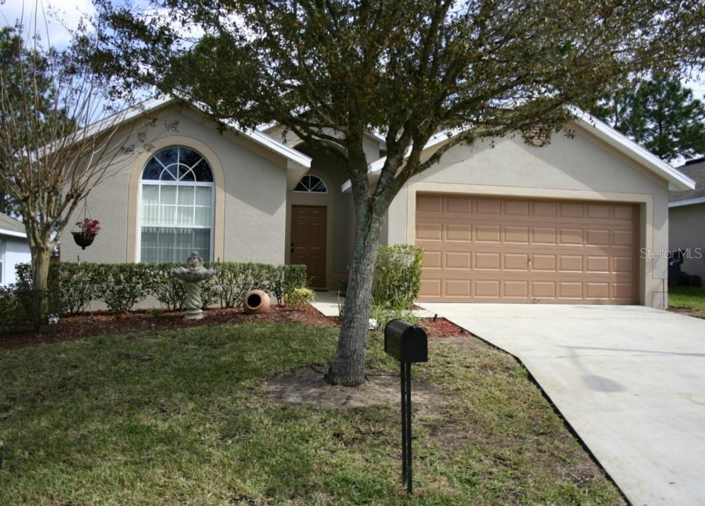 302 Pine Cone Dr., Davenport, FL 33897