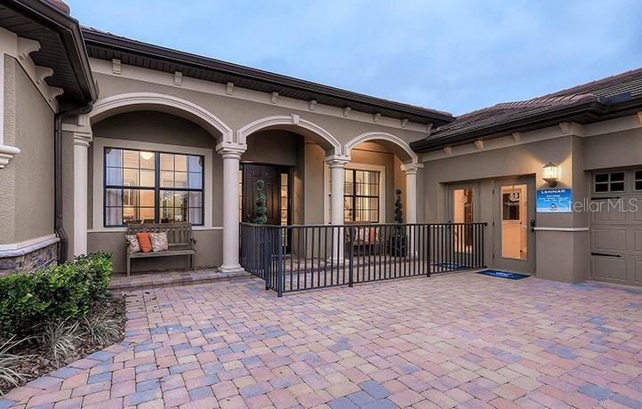 25429 High Hampton Cir., Sorrento, FL 32776