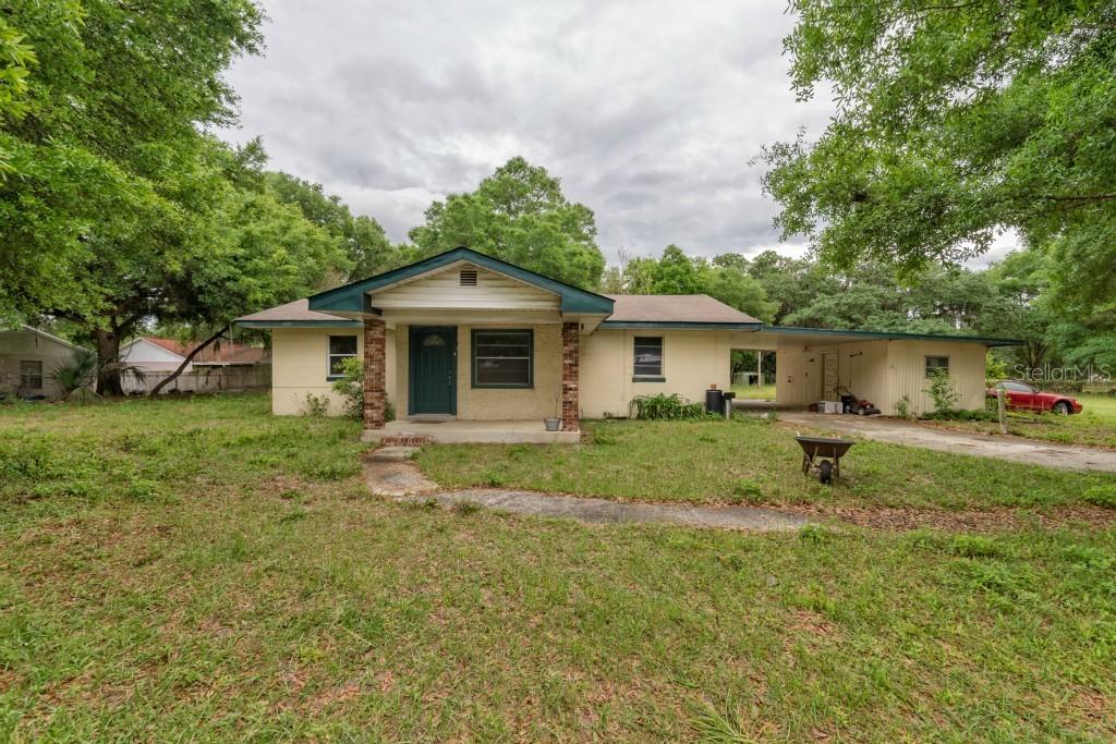 2712 Westside Dr., Leesburg, FL 34748