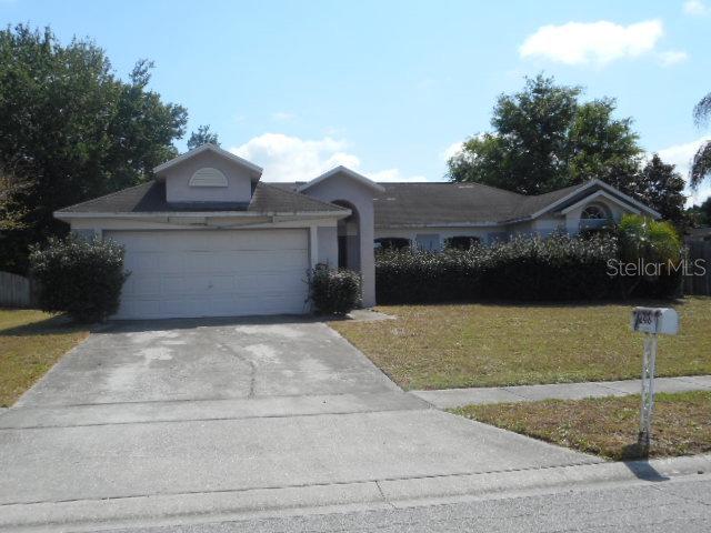 696 Crooked Creek Dr., Ocoee, FL 34761