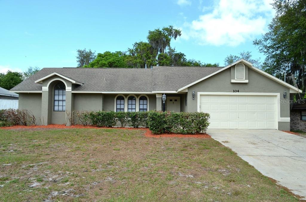 104 Champlain Dr., Deltona, FL 32725