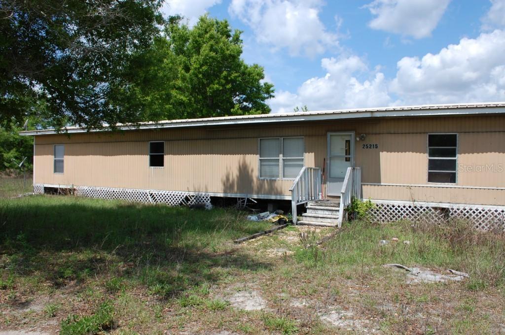 25215 Sweetbriar Rd., Sorrento, FL 32776