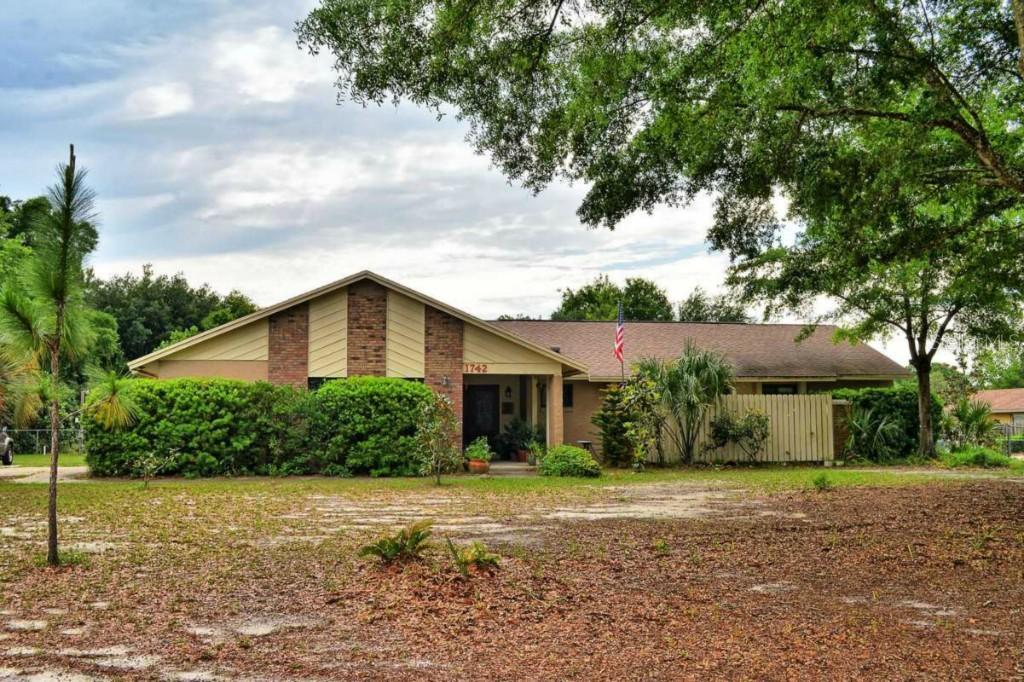 1742 Rutledge Rd., Longwood, FL 32779