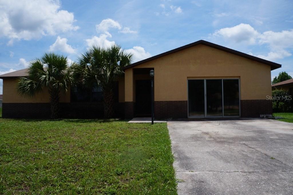 402 Long Dr., Poinciana, FL 34759