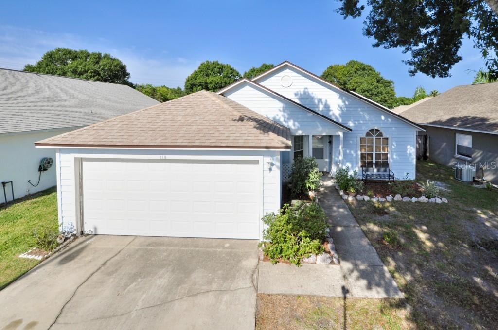 318 Riunite Cir., Winter Springs, FL 32708