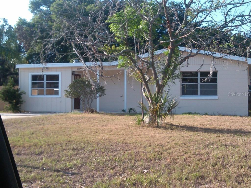 1090 Emerald Dr., Mount Dora, FL 32757