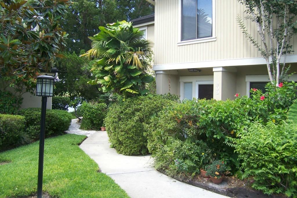 209 W Lake Faith Dr., Maitland, FL 32751