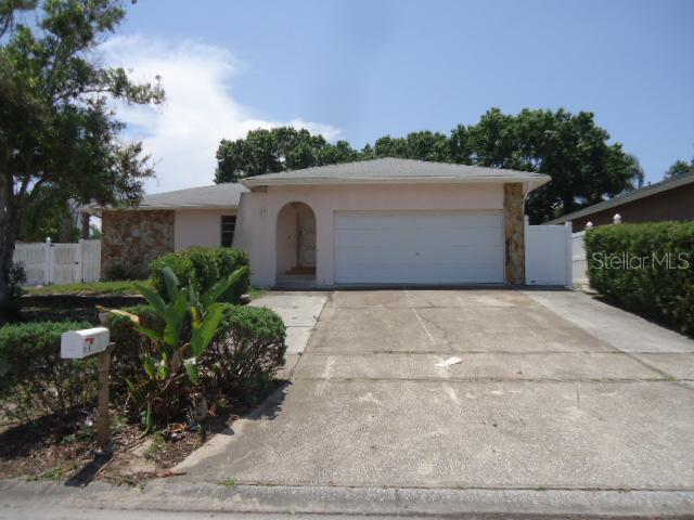 2678 Country Grove Blvd., Palm Harbor, FL 34684