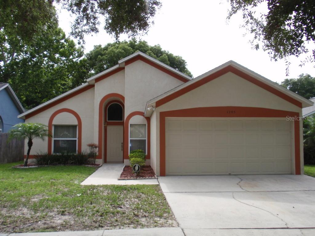 1205 Lake Blue Cir., Apopka, FL 32703