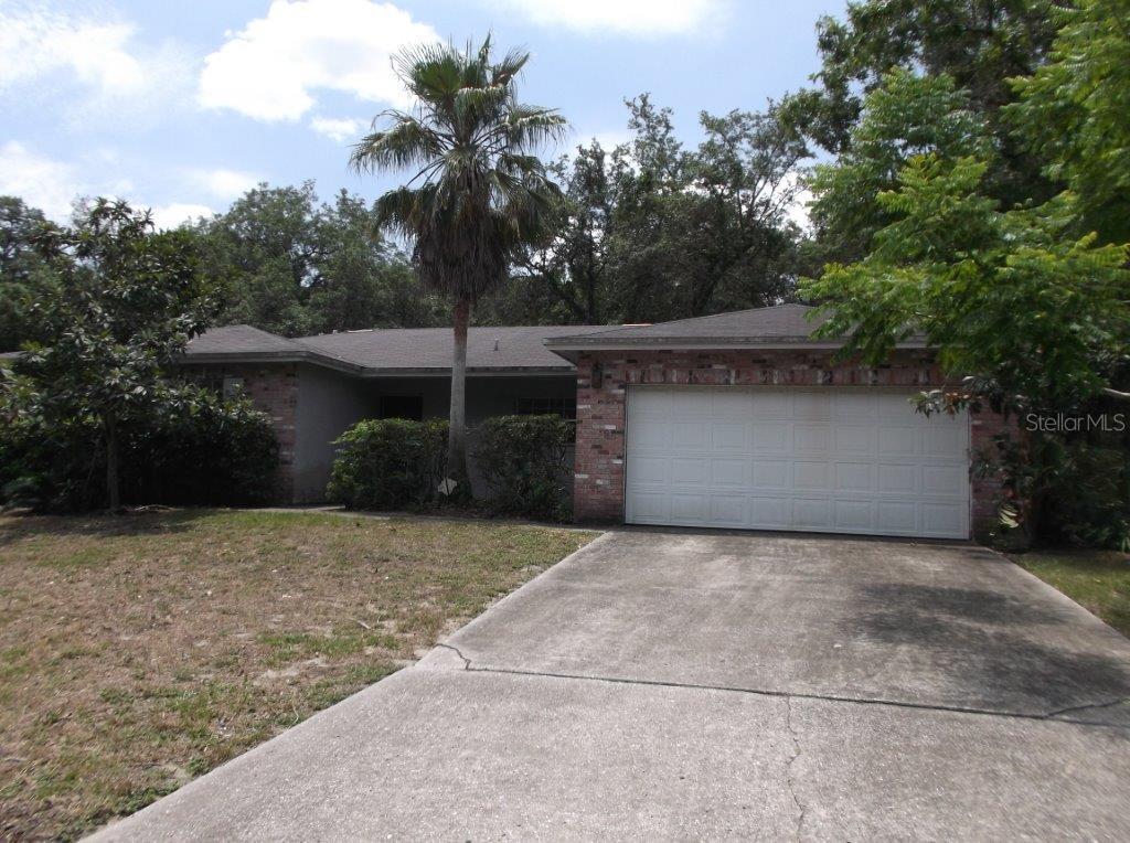 107 Albrighton Dr., Longwood, FL 32779