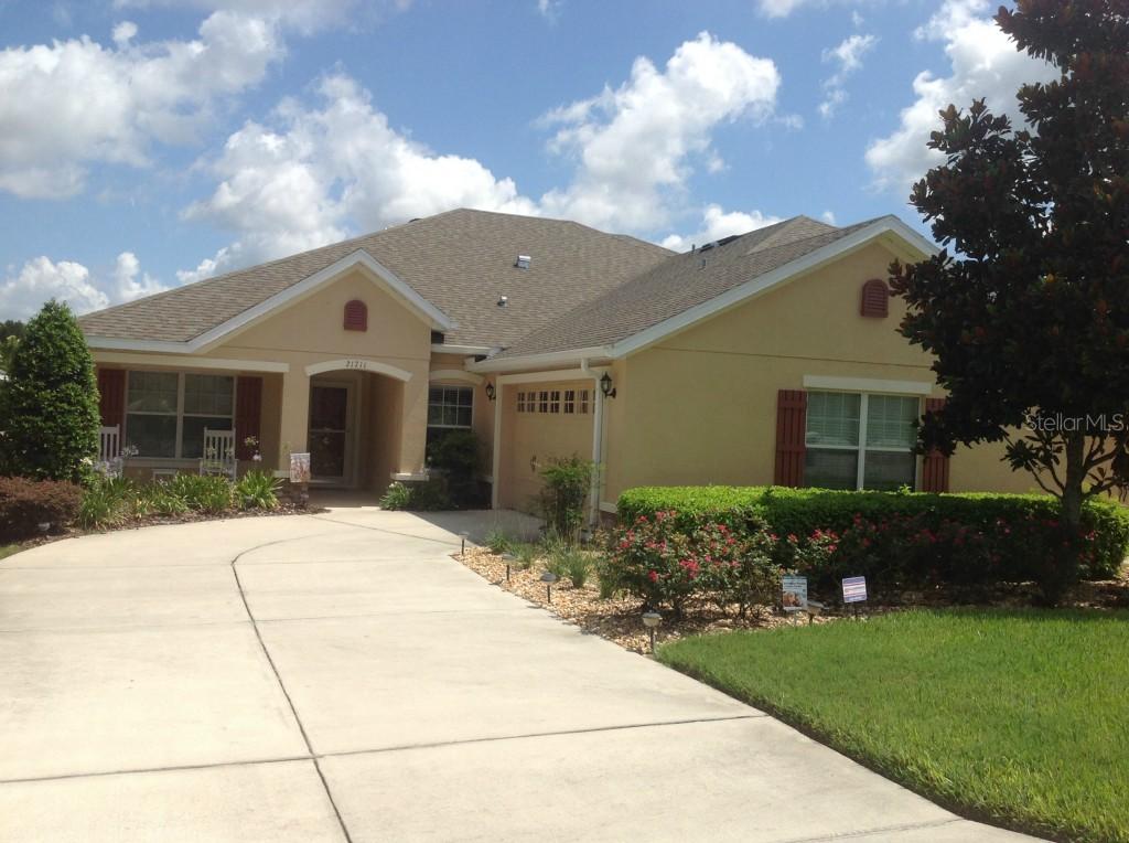 21711 Belgian Ct., Mount Dora, FL 32757