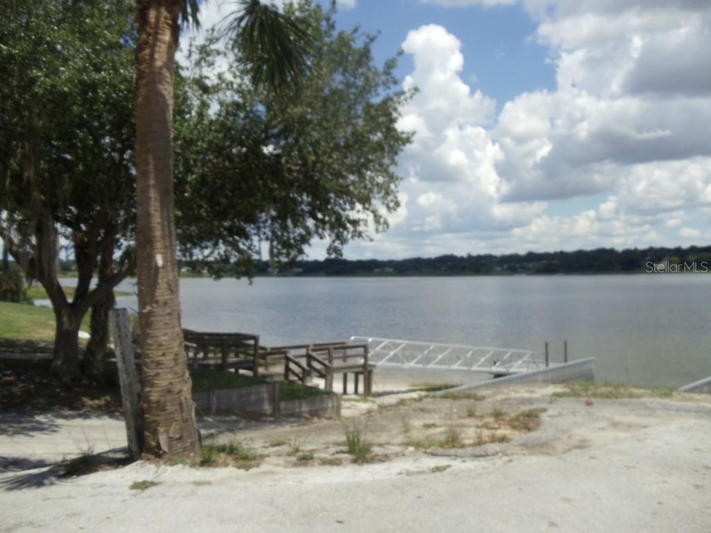 935 Oxford Way, Lake Wales, FL 33853