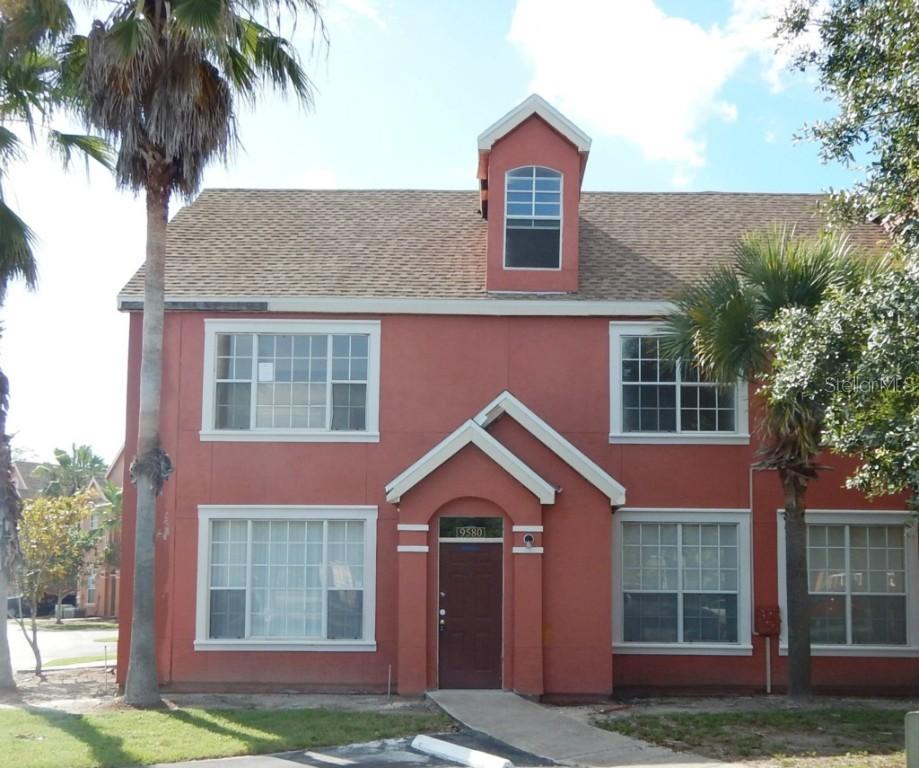 9580 Lake Chase Island Way, Tampa, FL 33626