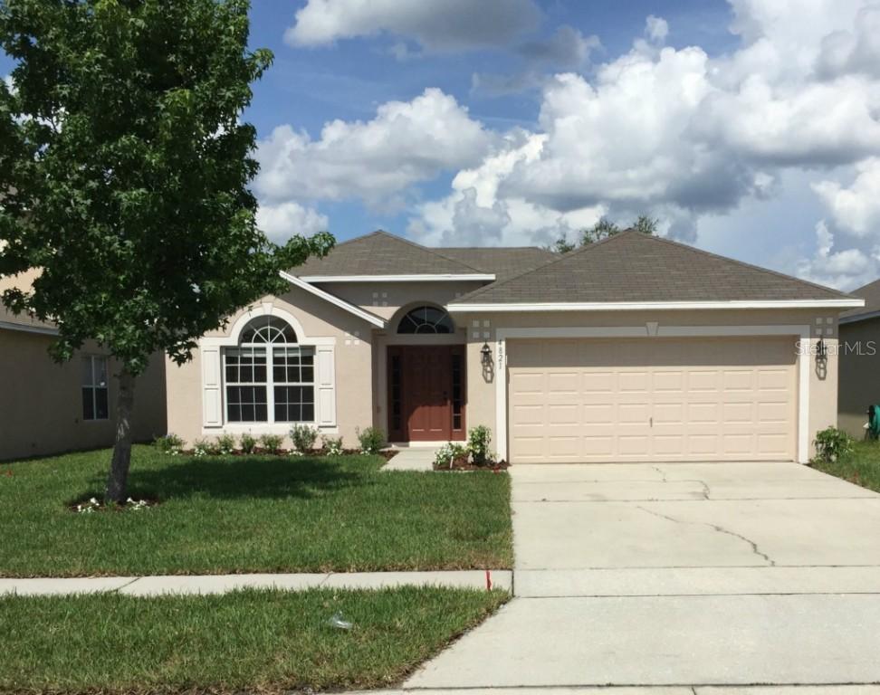 4821 Petal Pawpaw Ln., St. Cloud, FL 34772