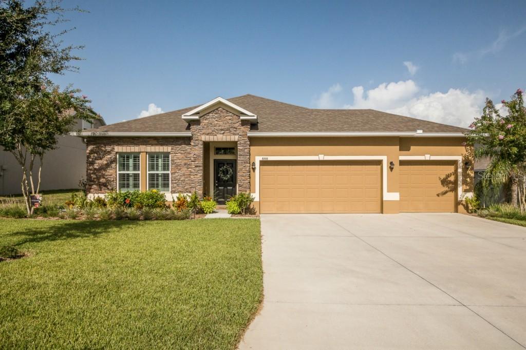 880 Marietta Ln., Eustis, FL 32726