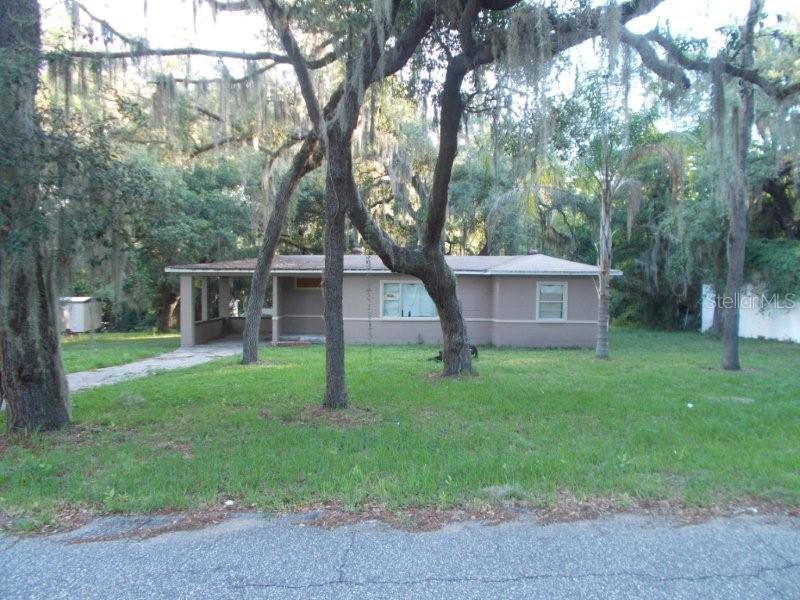 1608 Indian Tr., Leesburg, FL 34748