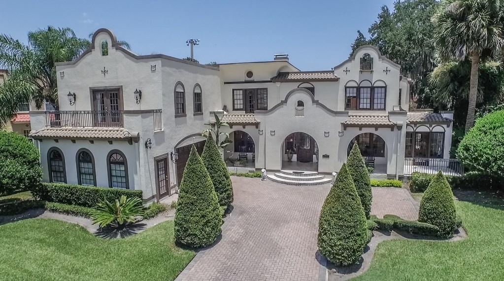 858 Park Lake Ct., Orlando, FL 32803