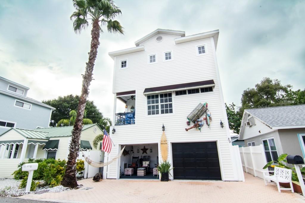 30 80th Ter., Treasure Island, FL 33706