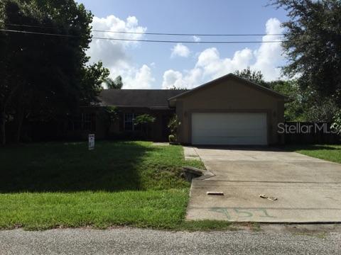 951 Poinsettia Dr., Chuluota, FL 32766