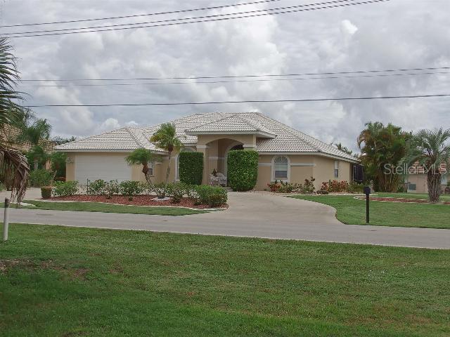 719 W Henry St, Punta Gorda, FL 33950