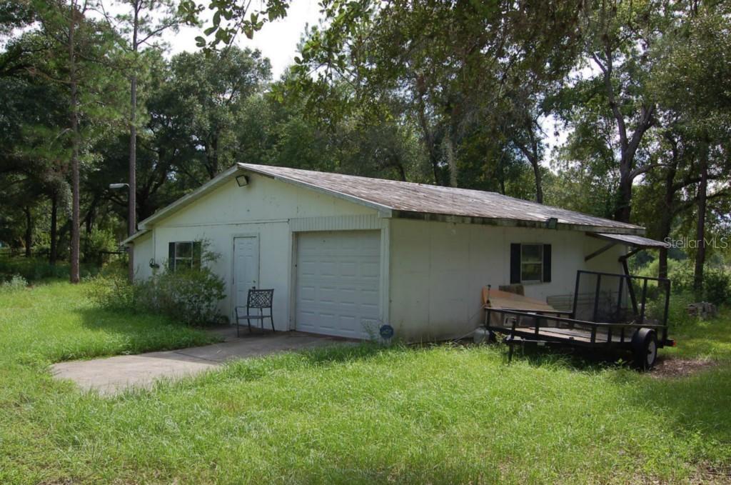26356 County Road 46a, Sorrento, FL 32776