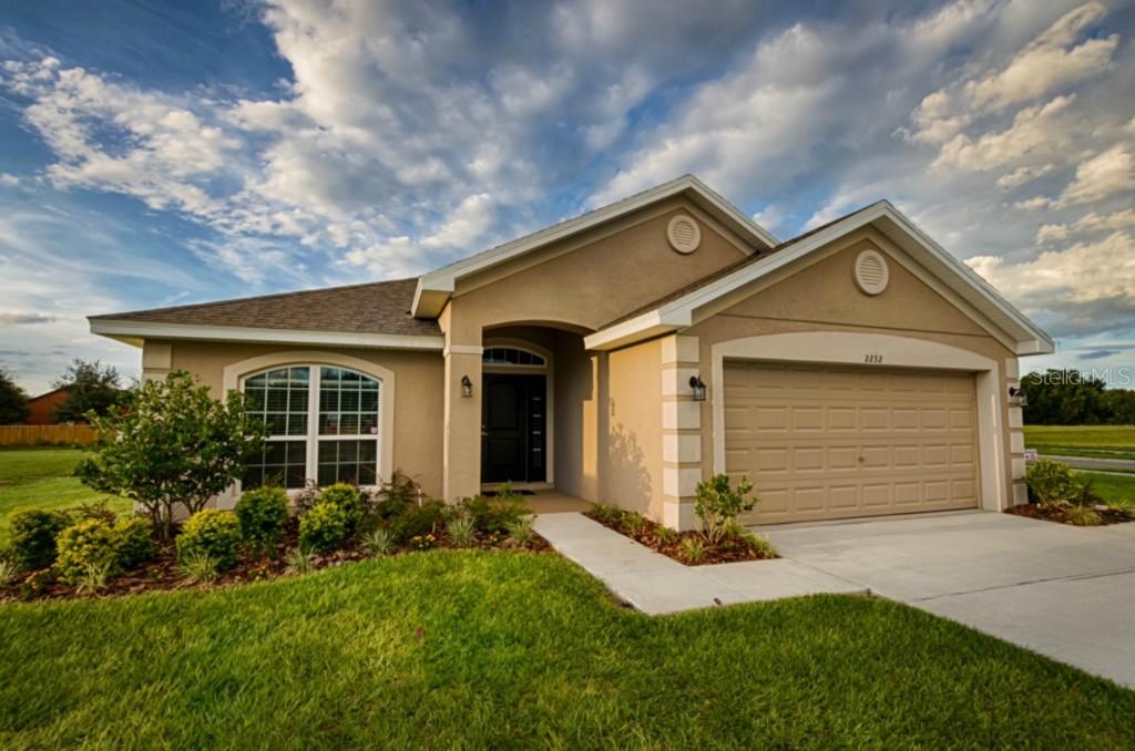 2227 Bexley Dr, Tavares, FL 32778