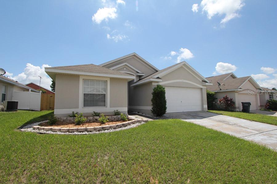 418 Westscott Dr., Davenport, FL 33897