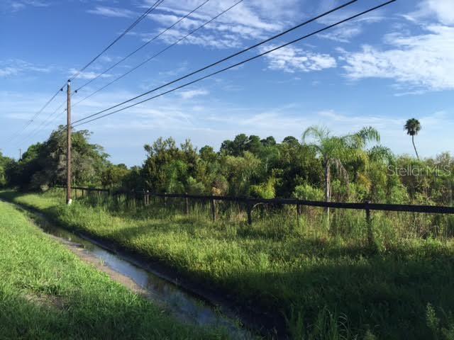 1890 W 46 State Rd., Geneva, FL 32732