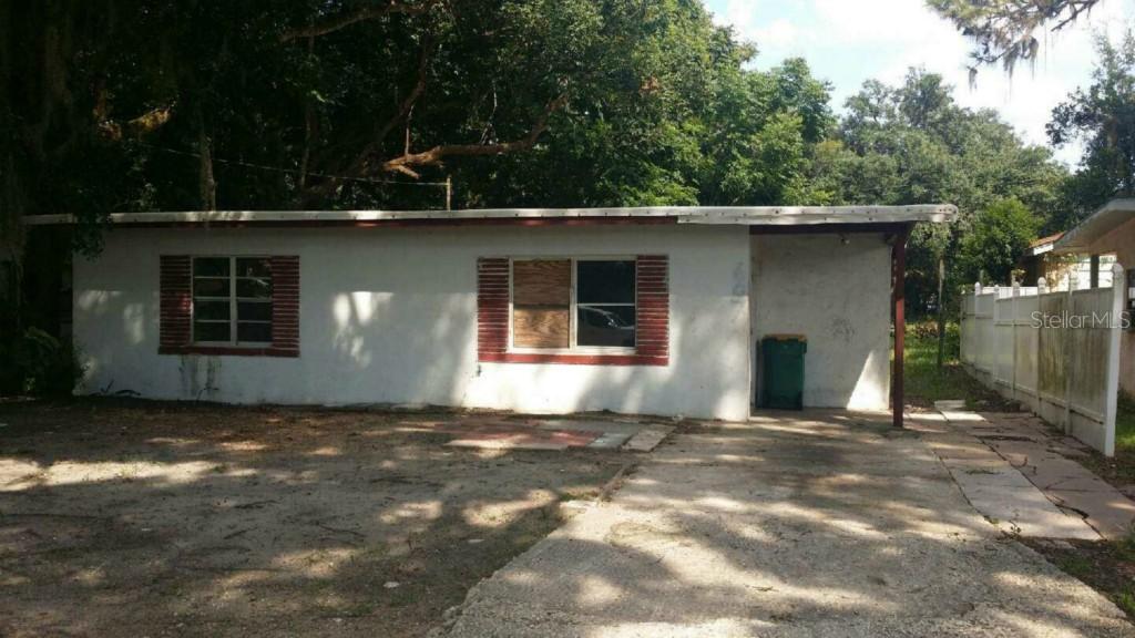 607 Danvers St., Eustis, FL 32726