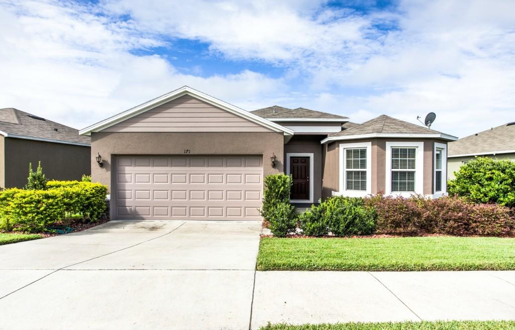 171 Prairie Falcon Dr., Groveland, FL 34736