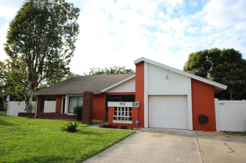 802 E Flag Ln., Kissimmee, FL 34759