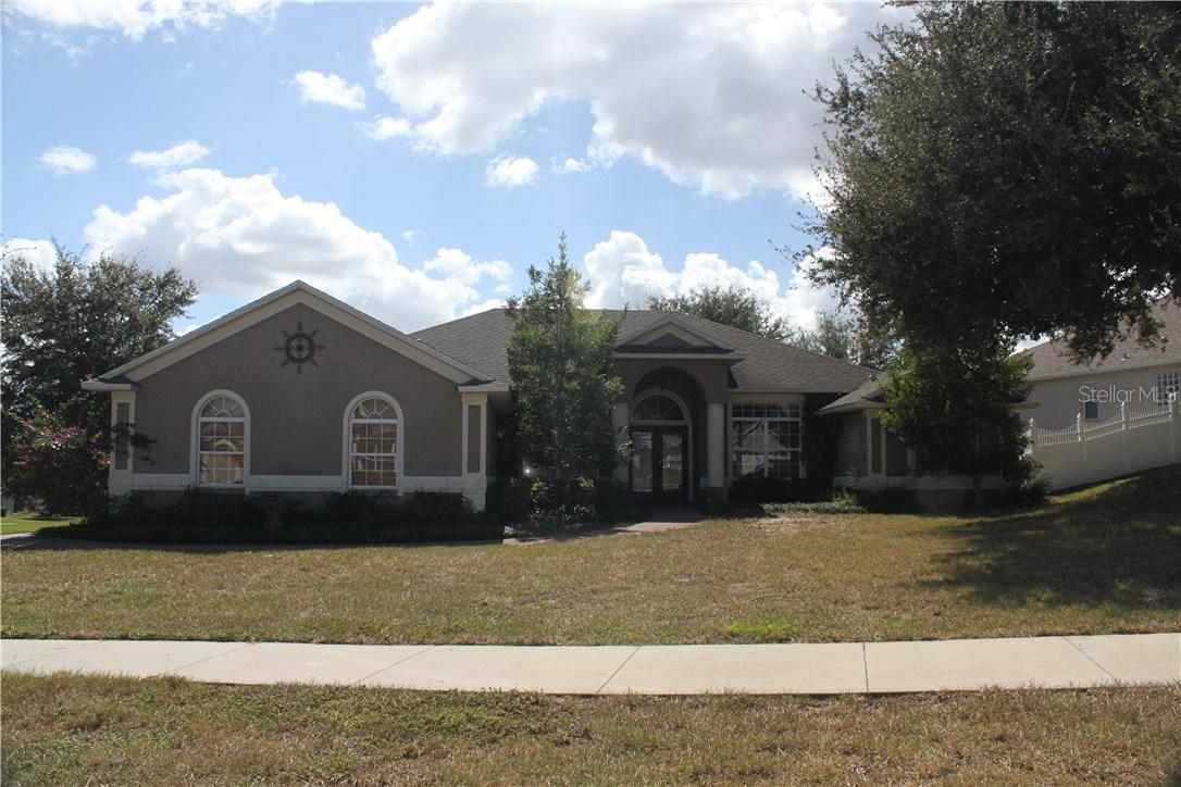 2301 Stanford Ct., Clermont, FL 34711