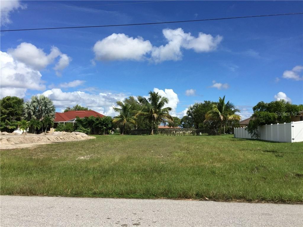 4341 SW 16th Pl., Cape Coral, FL 33914